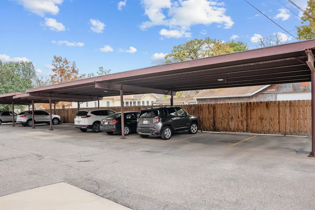 249 N Athenian Wichita KS 67203