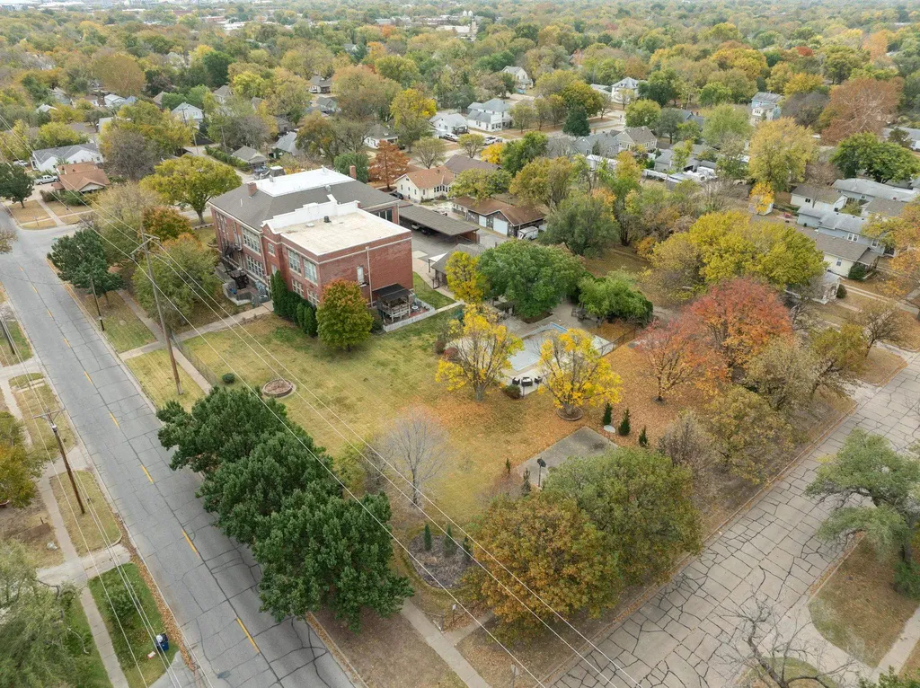 249 N Athenian Wichita KS 67203