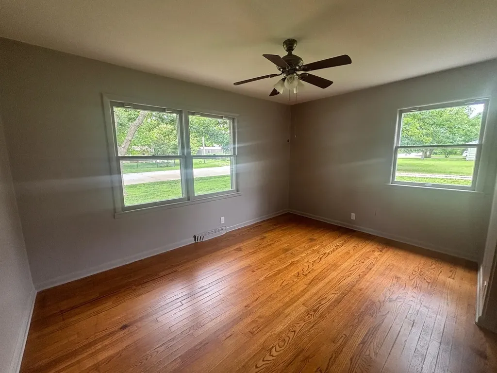 120 E 9th Halstead KS 67056