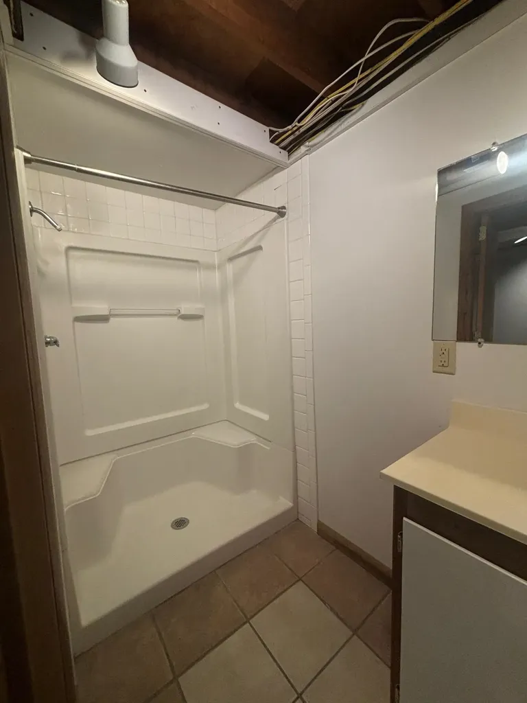 120 E 9th Halstead KS 67056