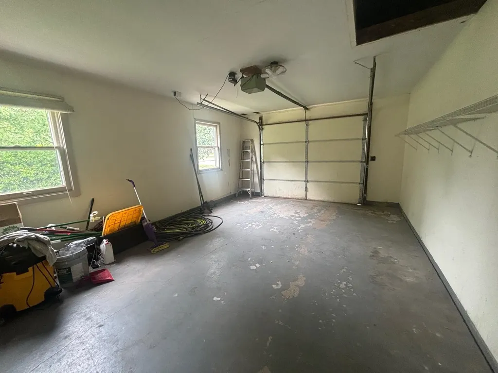 120 E 9th Halstead KS 67056