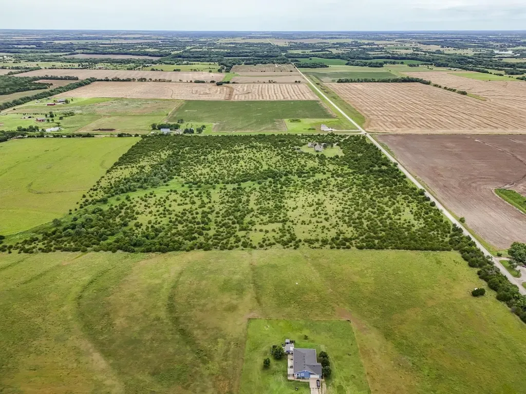 10+/- Acres At 12th Road & 51st Road Douglass KS 67039