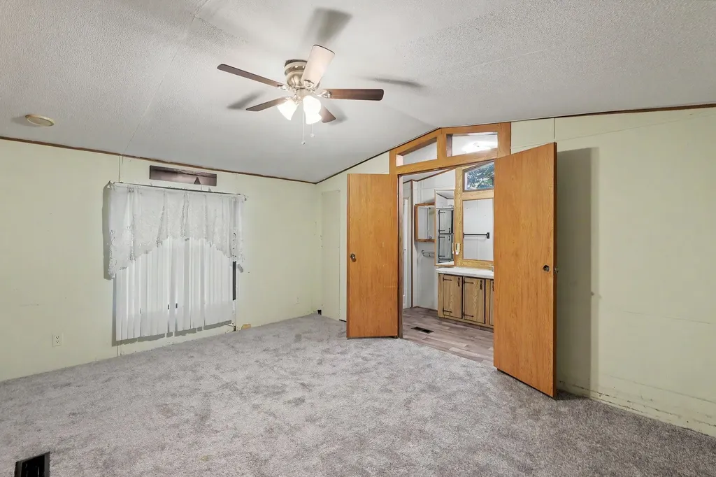 1635 S Vine Street Wichita KS 67213