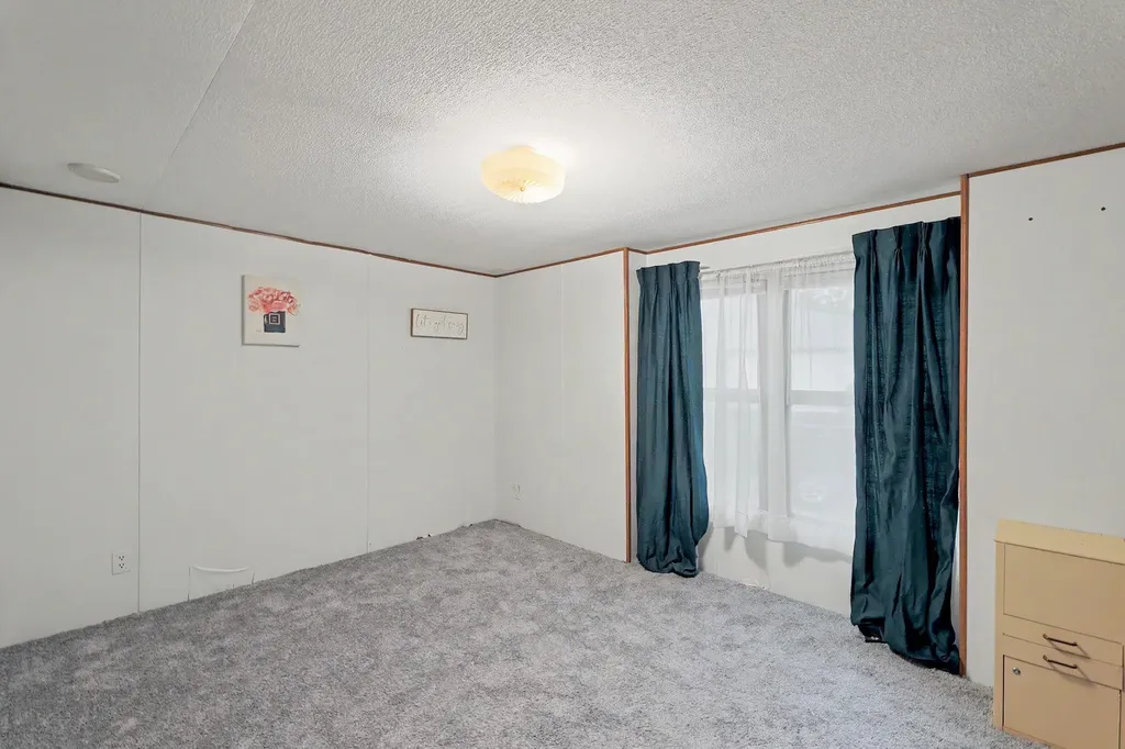 1635 S Vine Street Wichita KS 67213