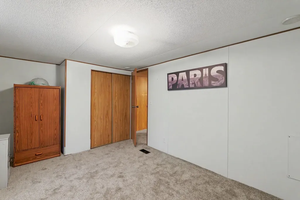 1635 S Vine Street Wichita KS 67213