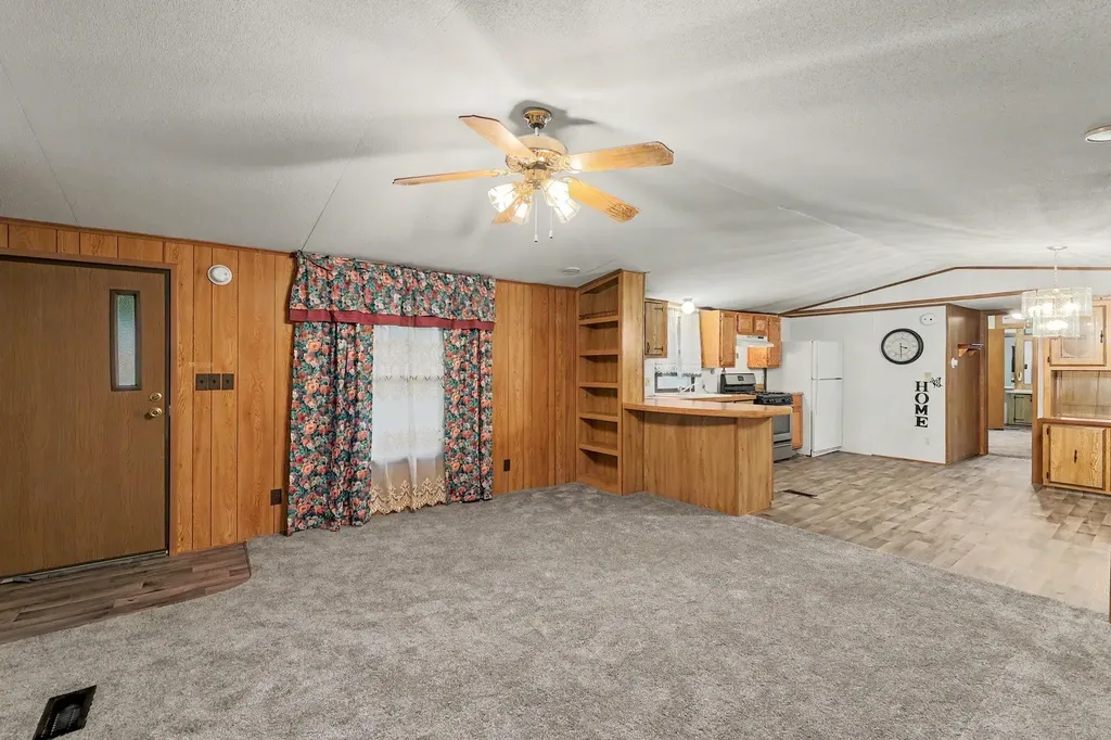 1635 S Vine Street Wichita KS 67213