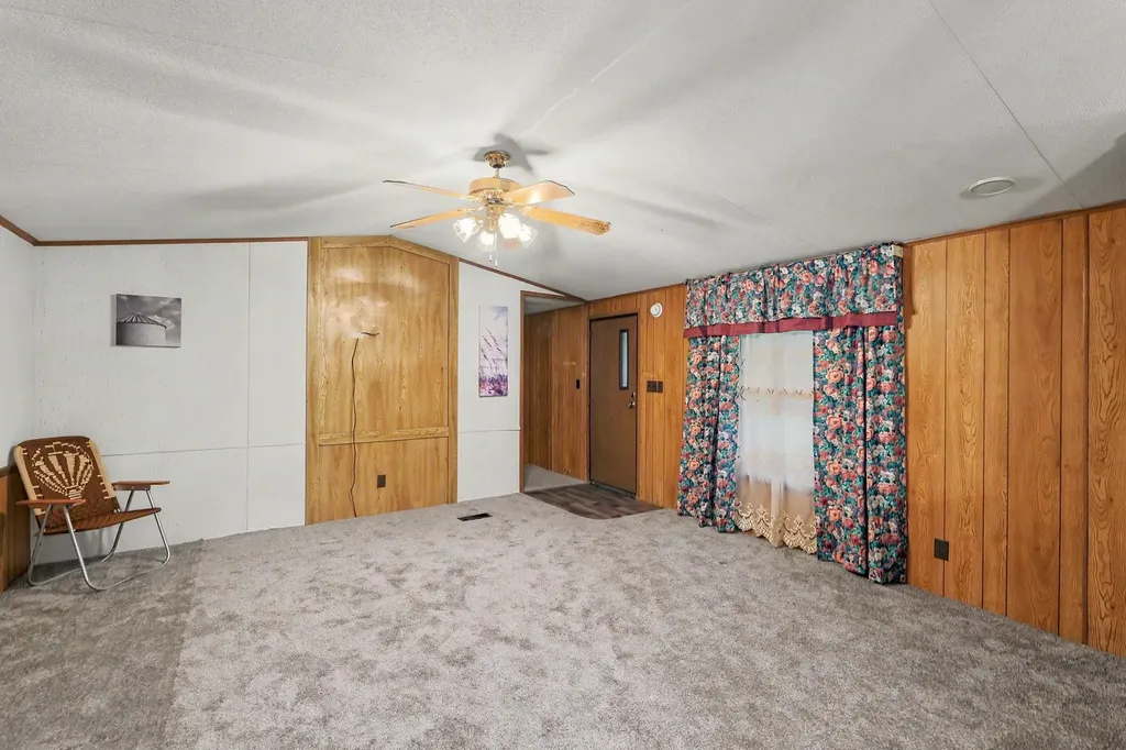 1635 S Vine Street Wichita KS 67213
