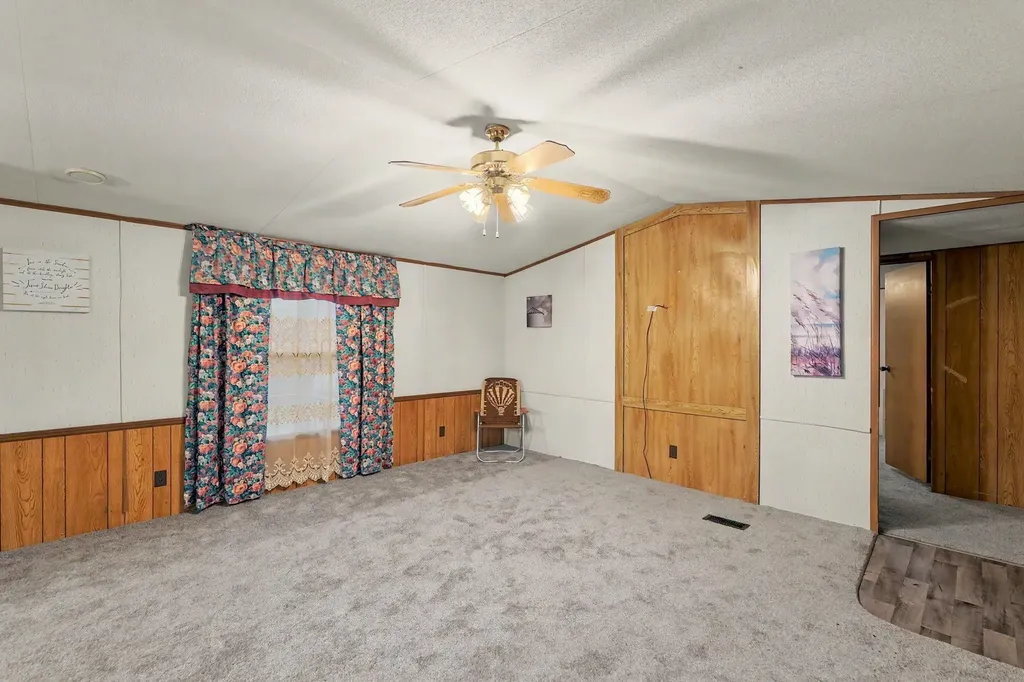 1635 S Vine Street Wichita KS 67213