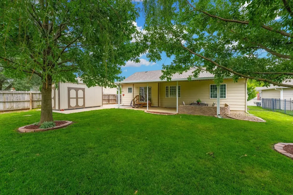 1009 S Sandalwood Street Wichita KS 67230