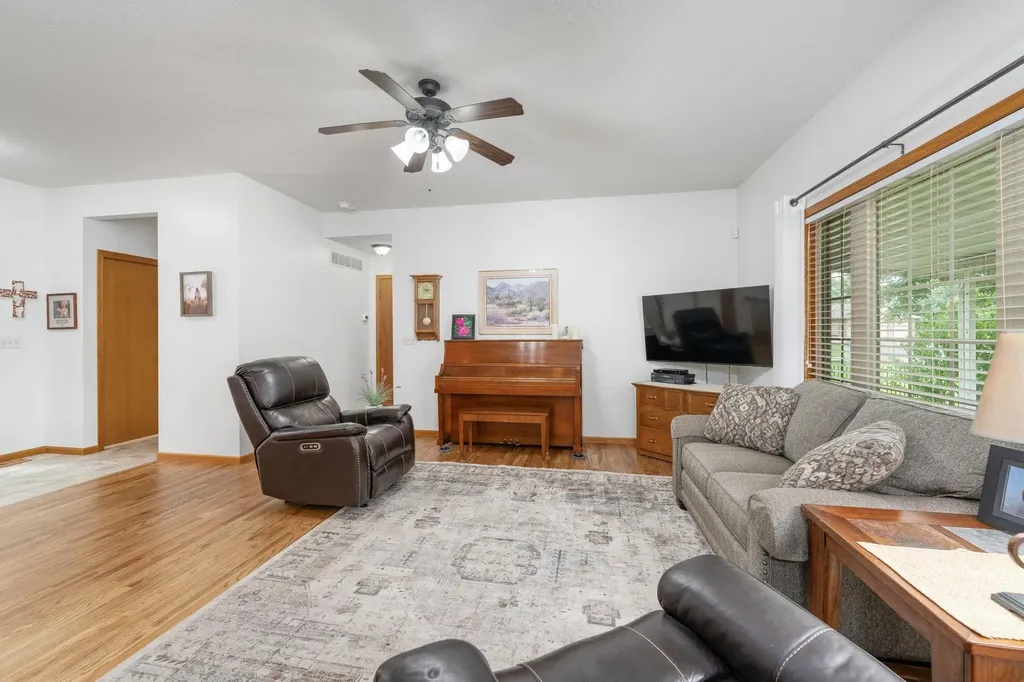 1009 S Sandalwood Street Wichita KS 67230