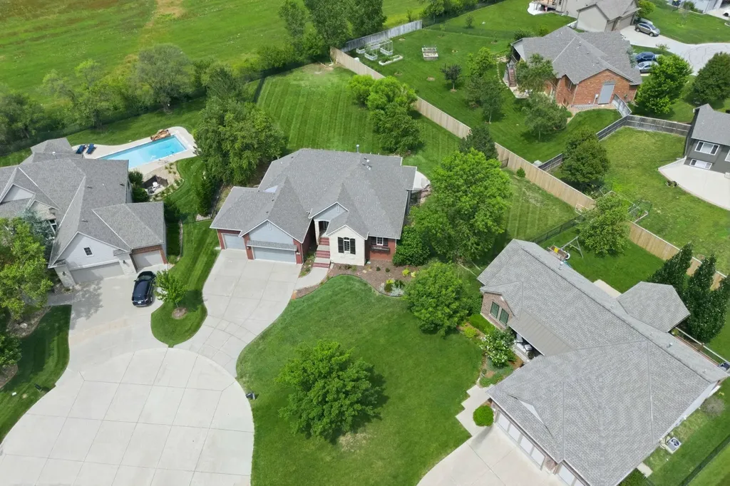 13716 E Mainsgate Street Wichita KS 67228
