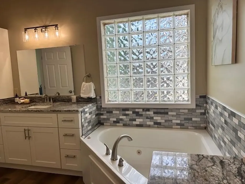 3201 N Lakecrest Wichita KS 67205