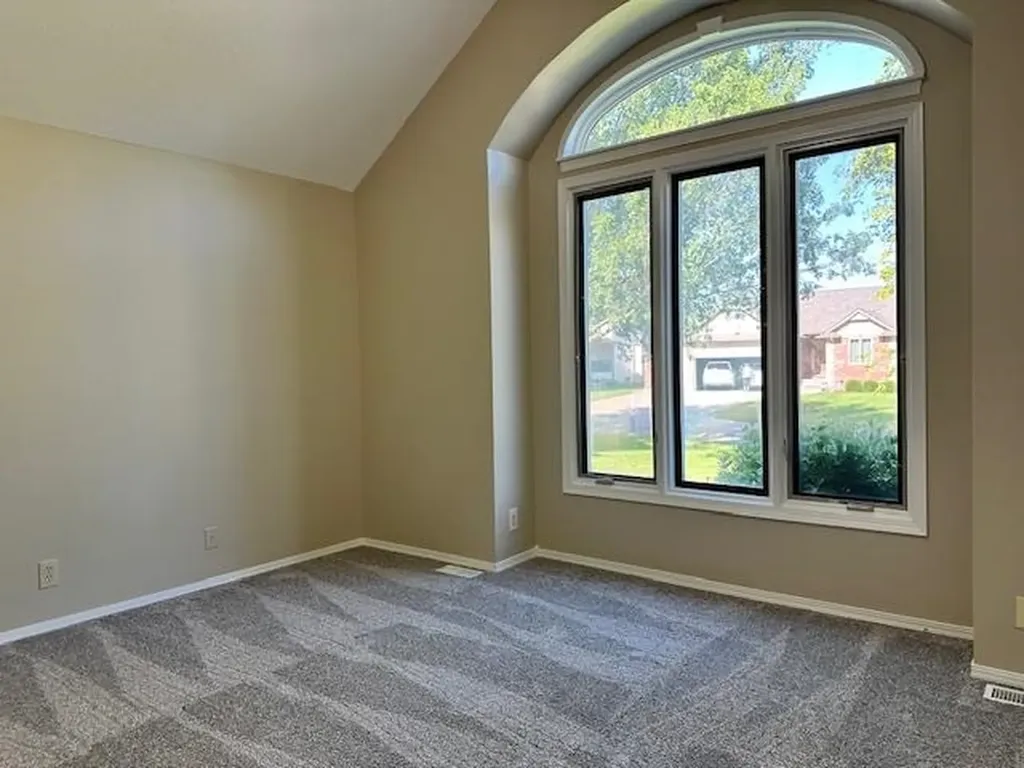 3201 N Lakecrest Wichita KS 67205