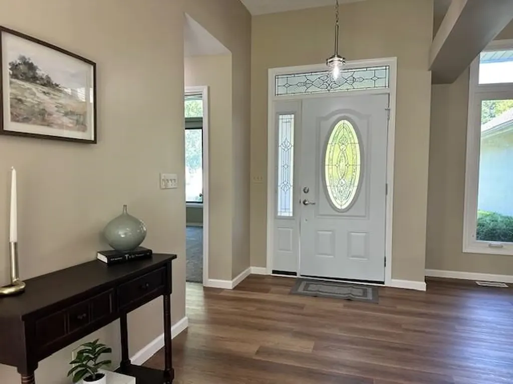 3201 N Lakecrest Wichita KS 67205