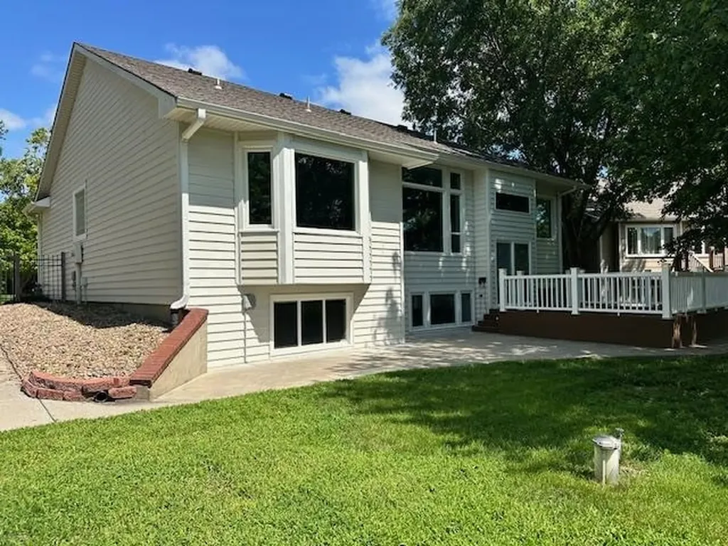 3201 N Lakecrest Wichita KS 67205