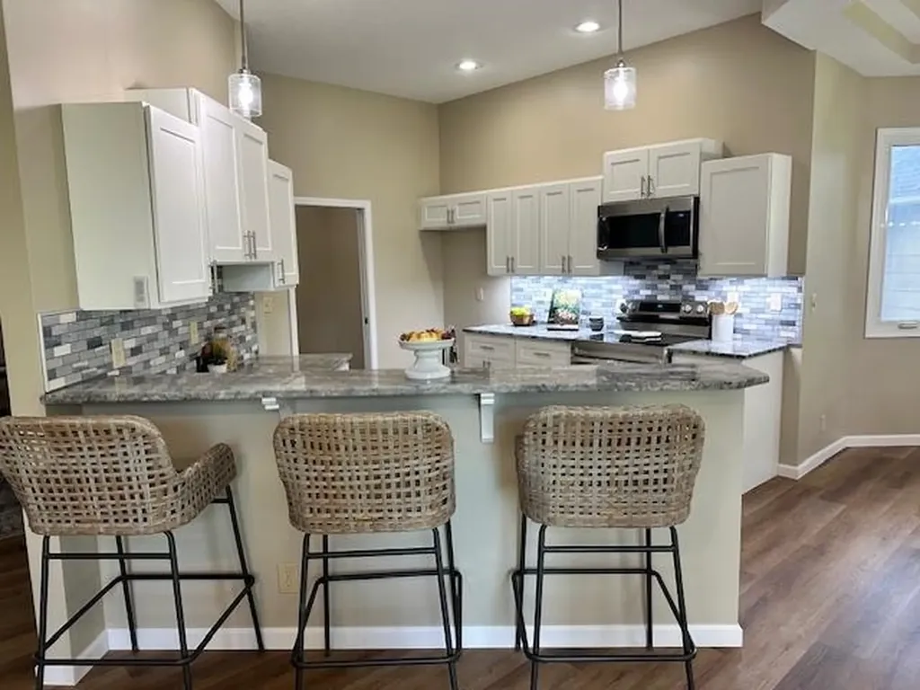 3201 N Lakecrest Wichita KS 67205