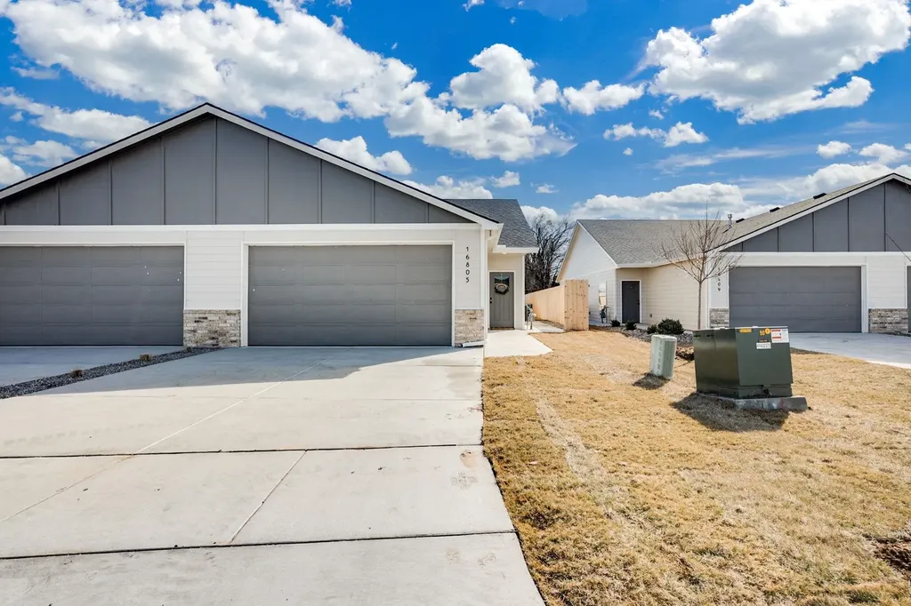 16915 W Kashmir Goddard KS 67052