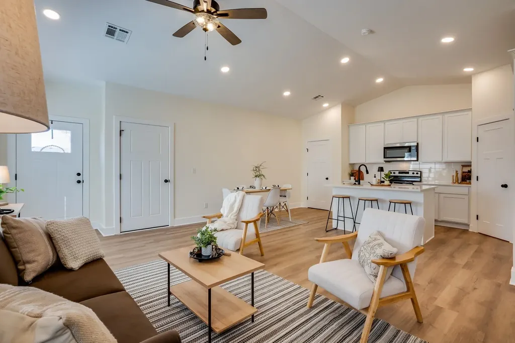 16915 W Kashmir Goddard KS 67052