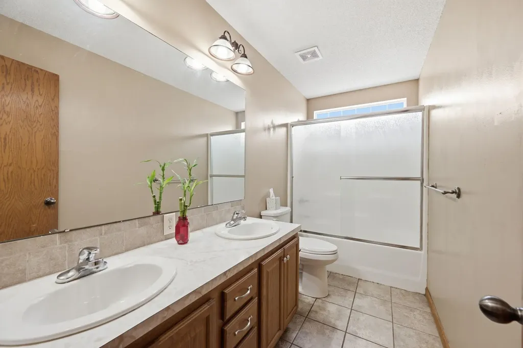 201 N Tanner Trail Court Valley Center KS 67147