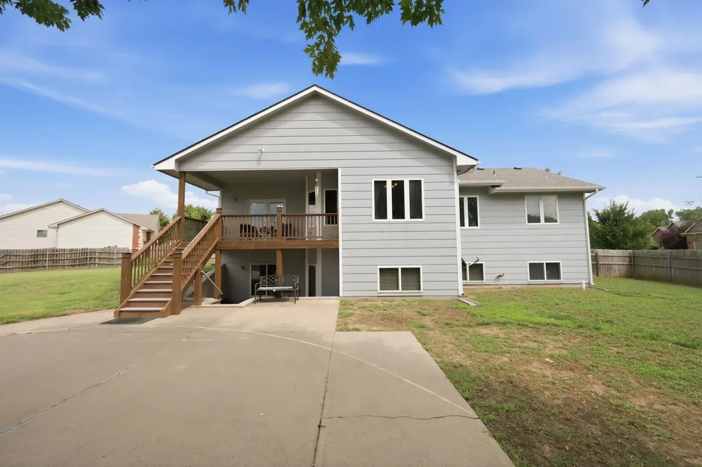 201 N Tanner Trail Court Valley Center KS 67147