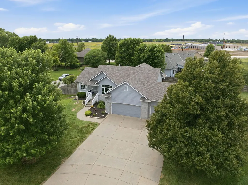 201 N Tanner Trail Court Valley Center KS 67147