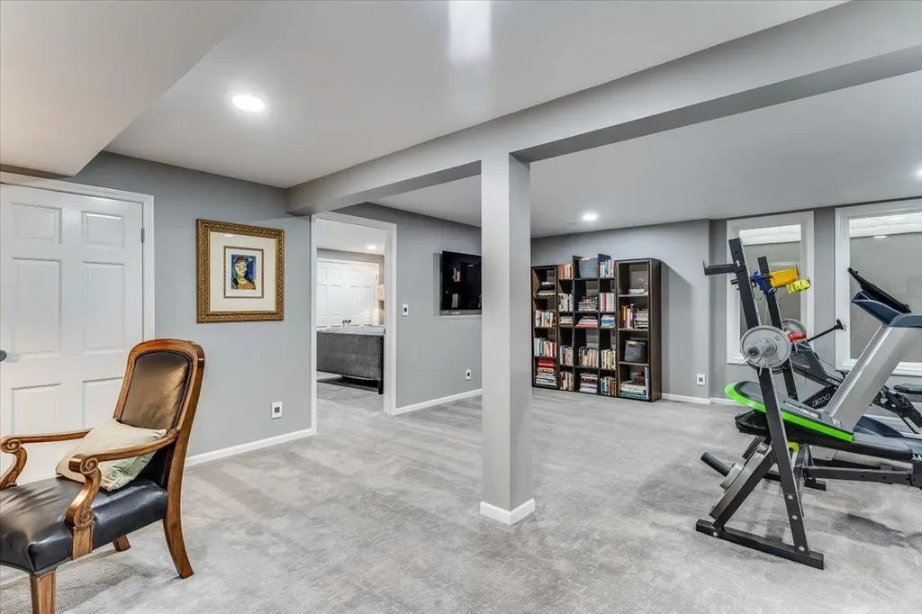 1440 N Gatewood Street Wichita KS 67206