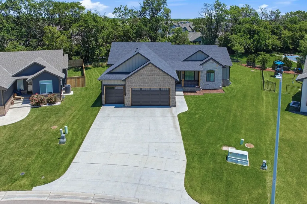 13517 E Rose Street Wichita KS 67230