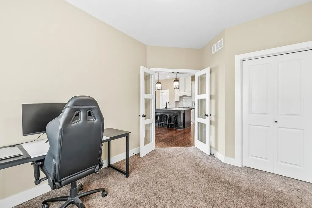 2511 N Ridgehurst Wichita KS 67228
