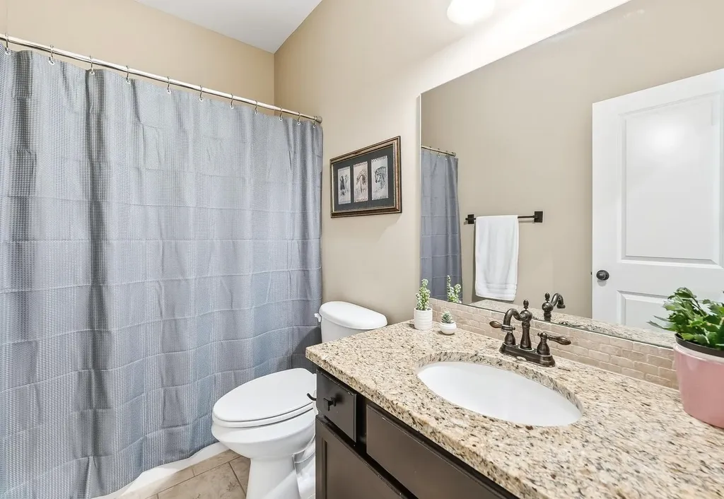 2511 N Ridgehurst Wichita KS 67228