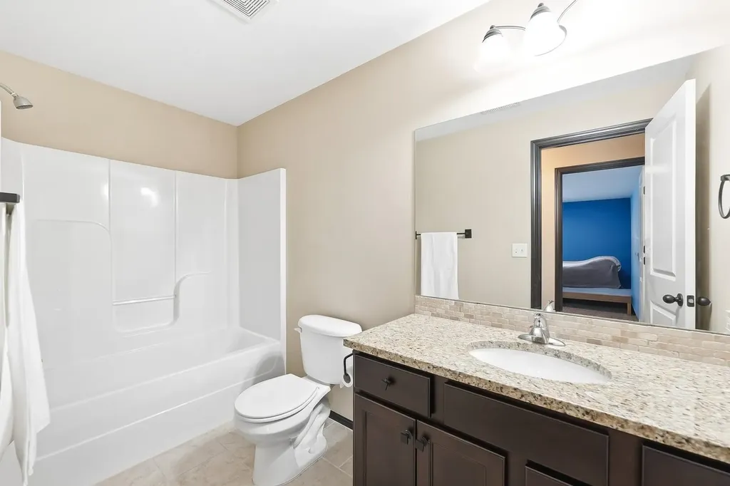 2511 N Ridgehurst Wichita KS 67228
