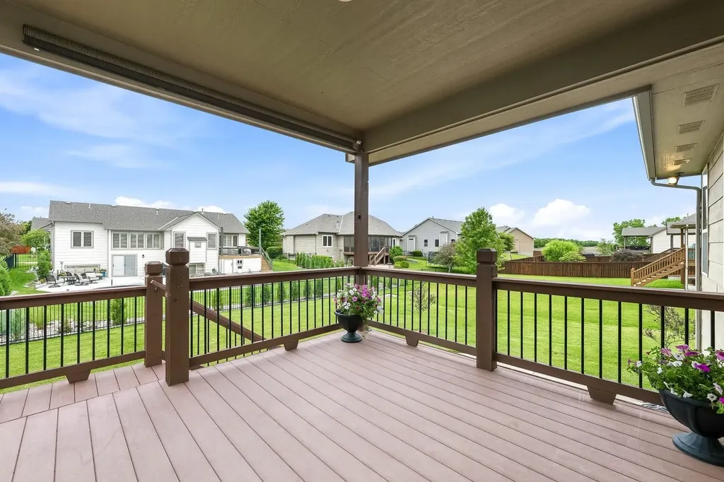 2511 N Ridgehurst Wichita KS 67228