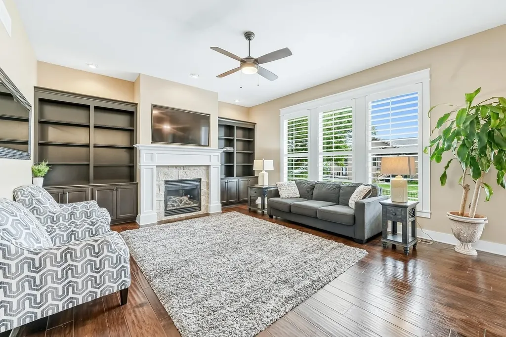 2511 N Ridgehurst Wichita KS 67228