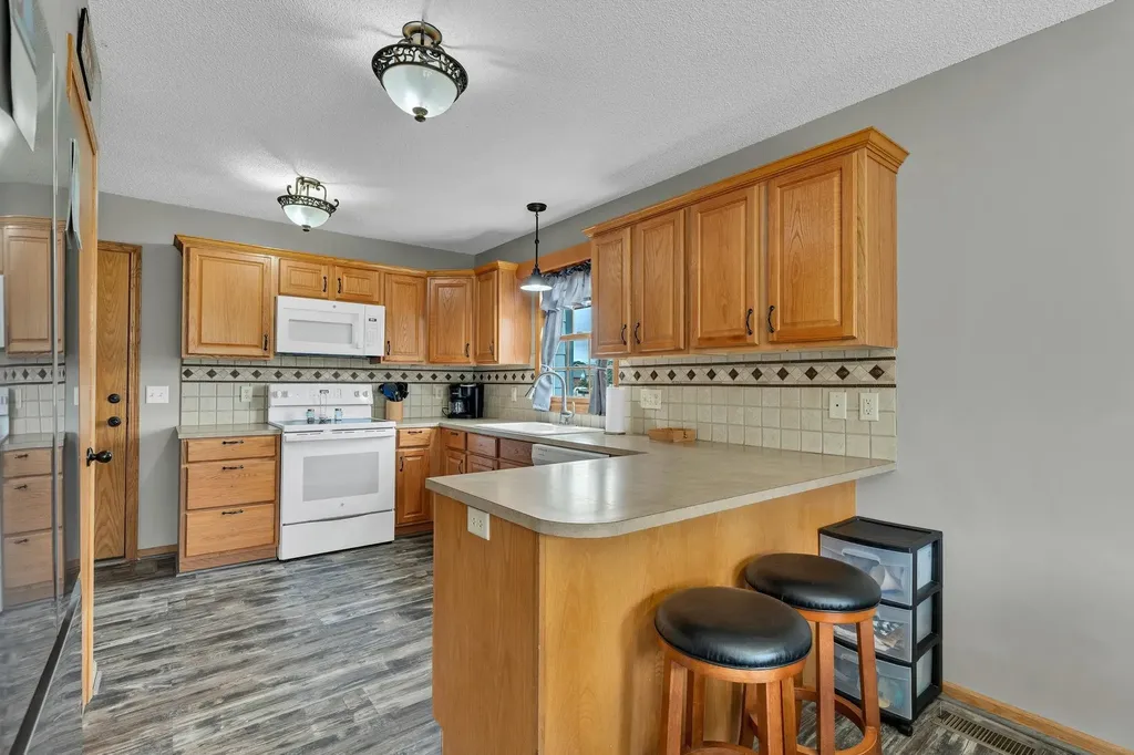851 Meadowlark Lane Newton KS 67114