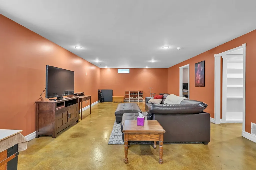 851 Meadowlark Lane Newton KS 67114