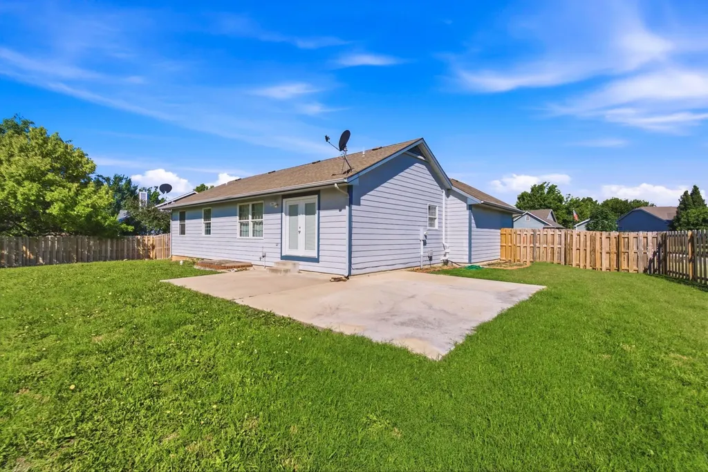 851 Meadowlark Lane Newton KS 67114