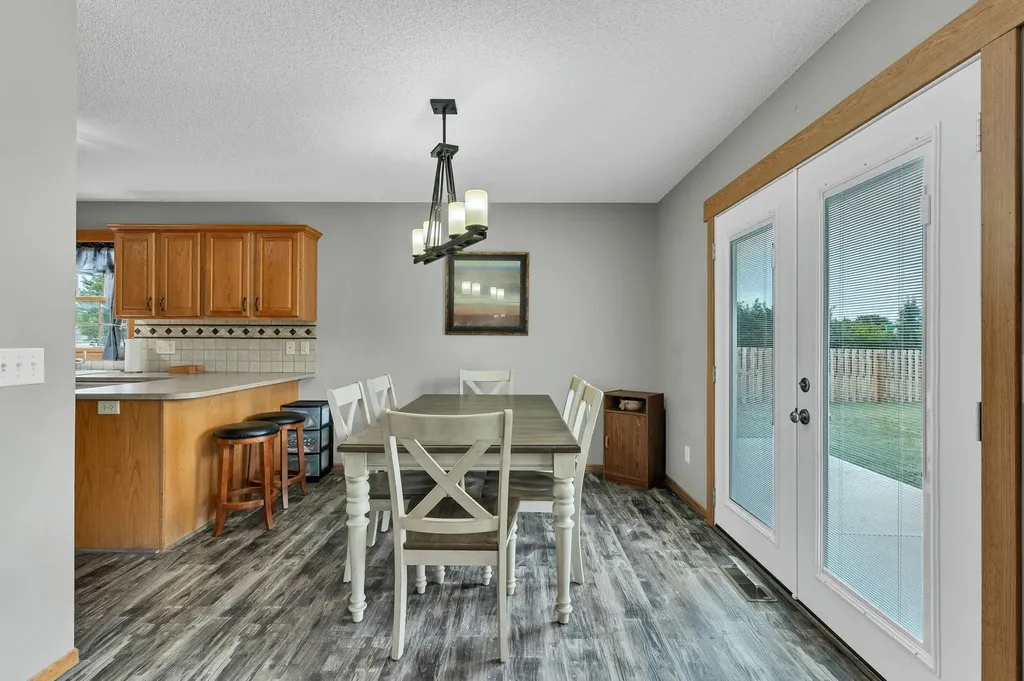 851 Meadowlark Lane Newton KS 67114