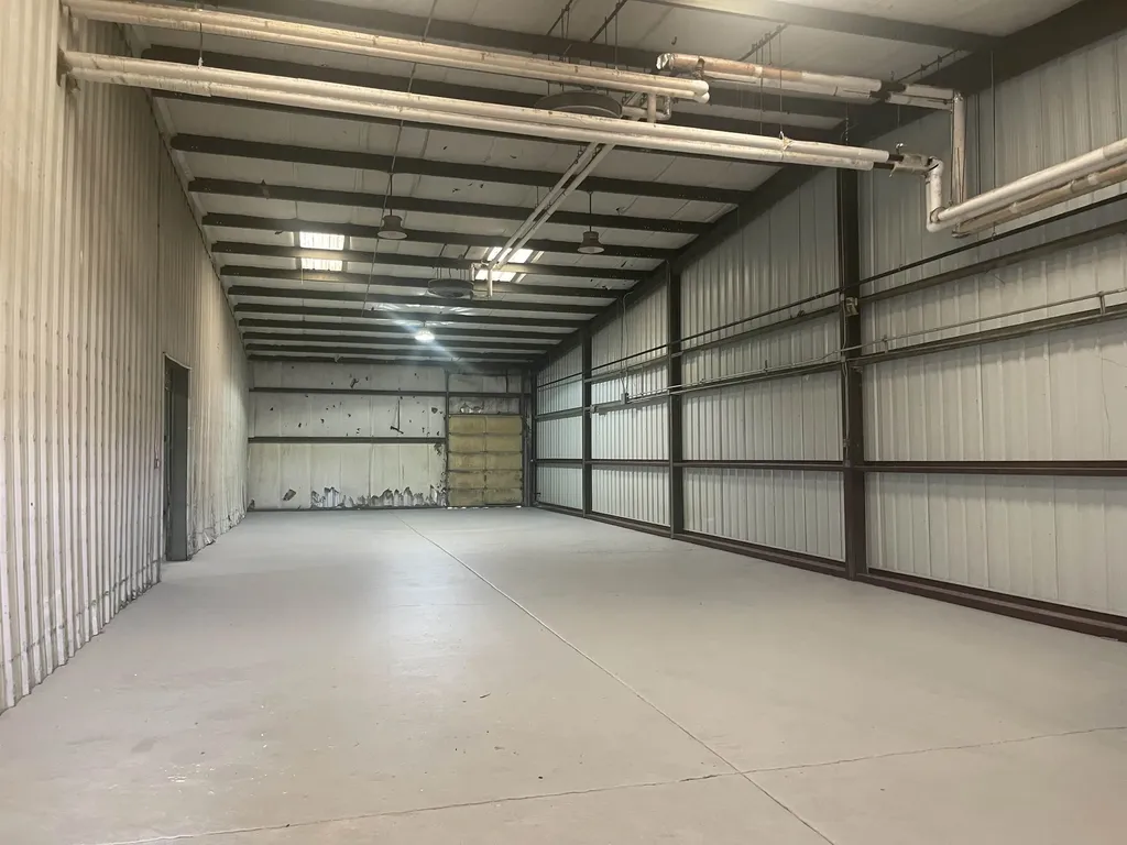 201 S Cedar Valley Center KS 67147