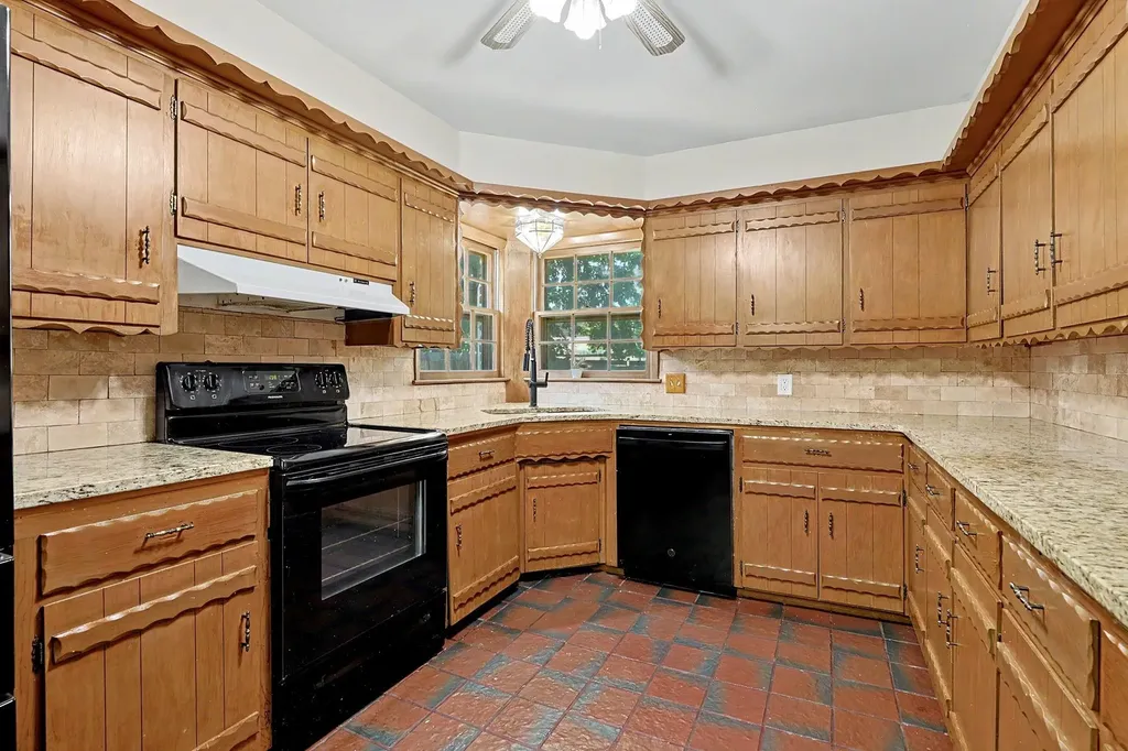 6414 E 12th Street Wichita KS 67206