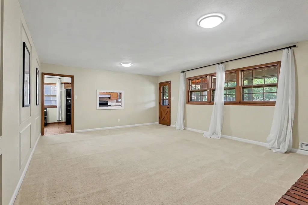 6414 E 12th Street Wichita KS 67206