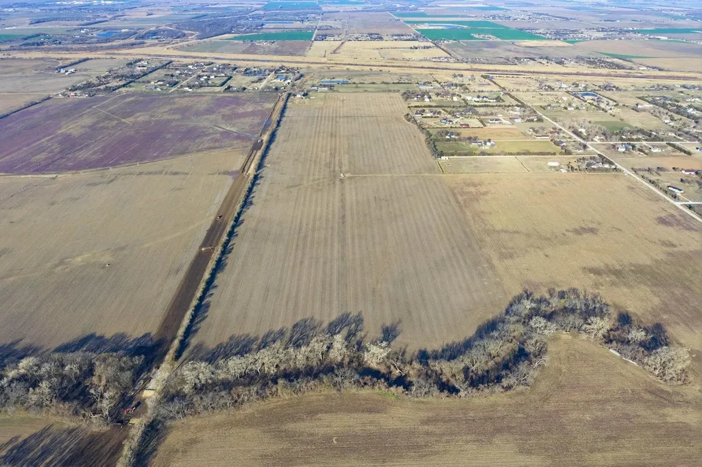 0000 N 77th St & Hoover/west Valley Center KS 67147