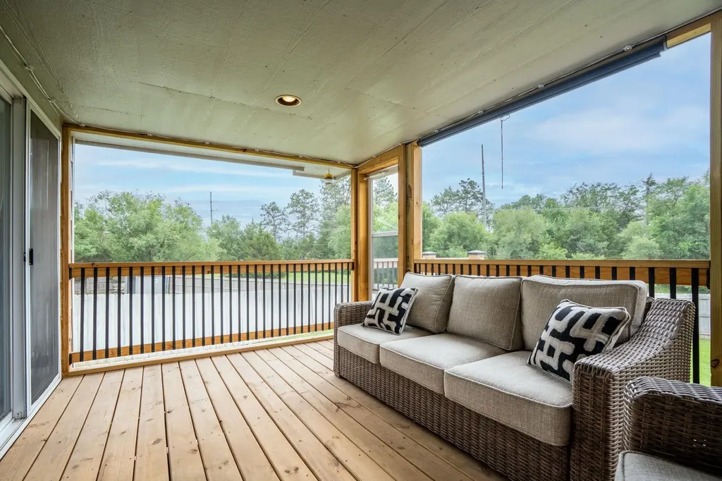 1509 S Shiloh Court Wichita KS 67207