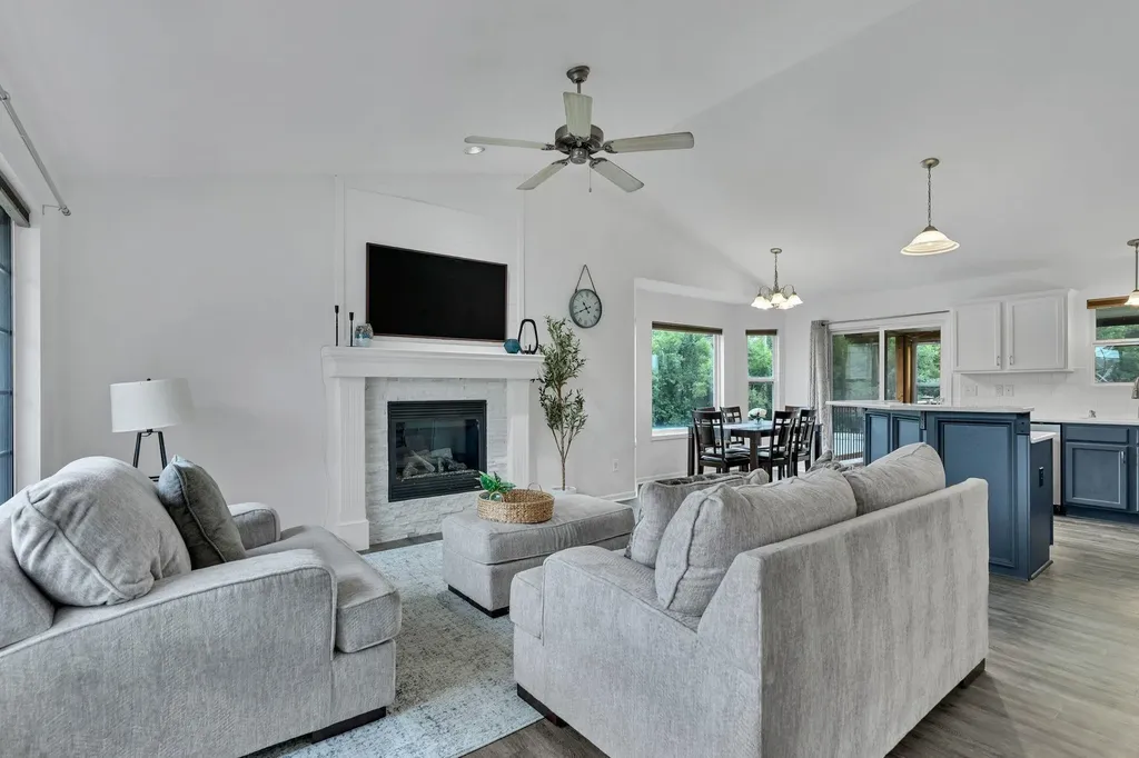 1509 S Shiloh Court Wichita KS 67207
