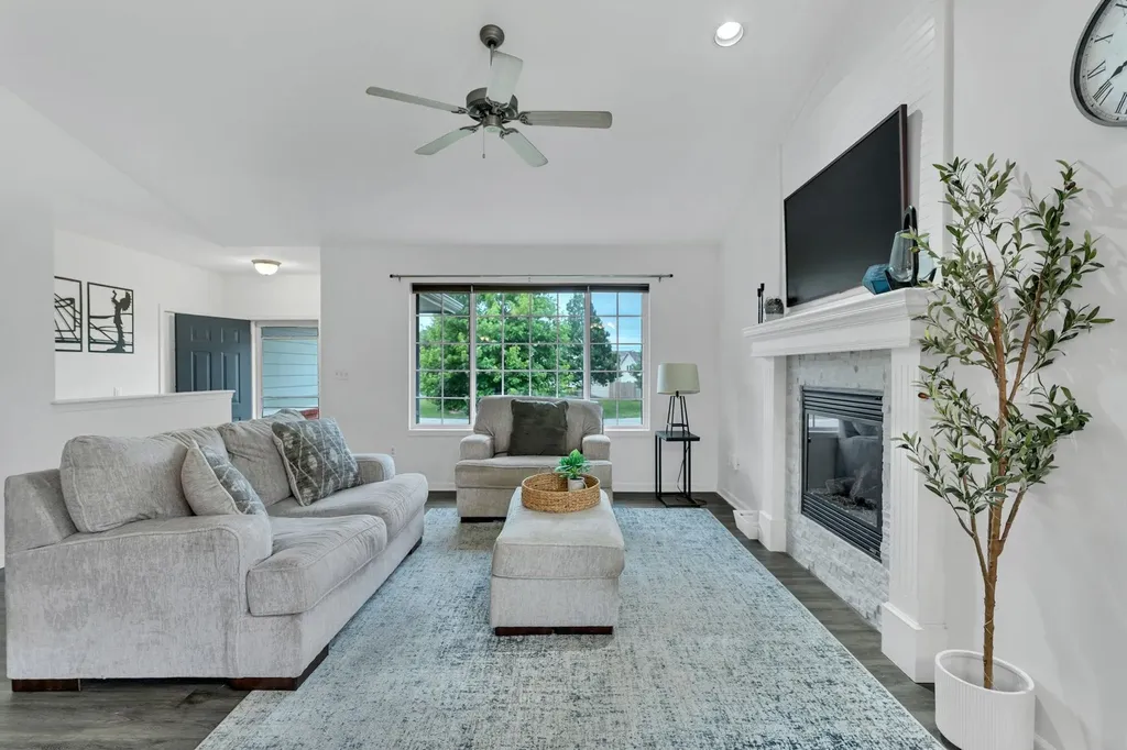 1509 S Shiloh Court Wichita KS 67207
