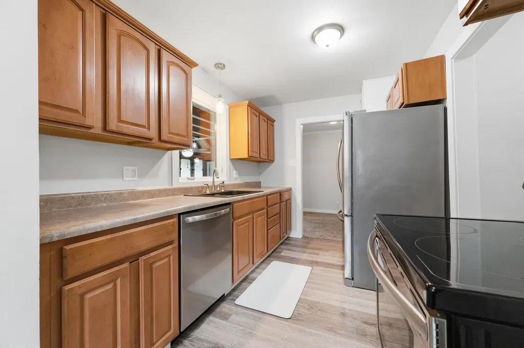 350 N Hillcrest Wichita KS 67208