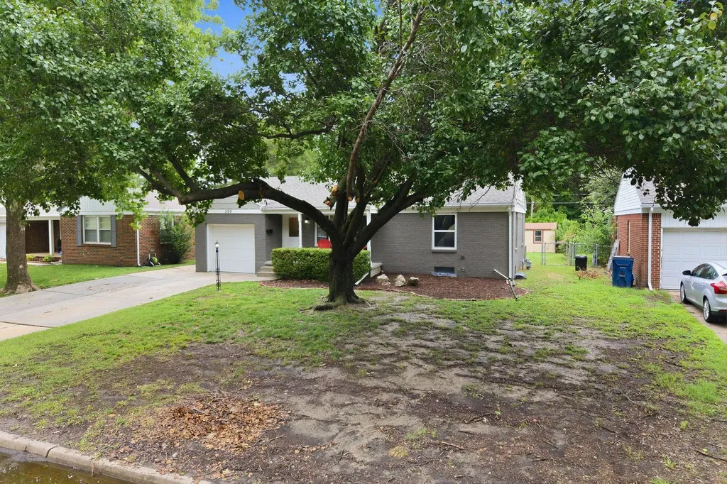 350 N Hillcrest Wichita KS 67208
