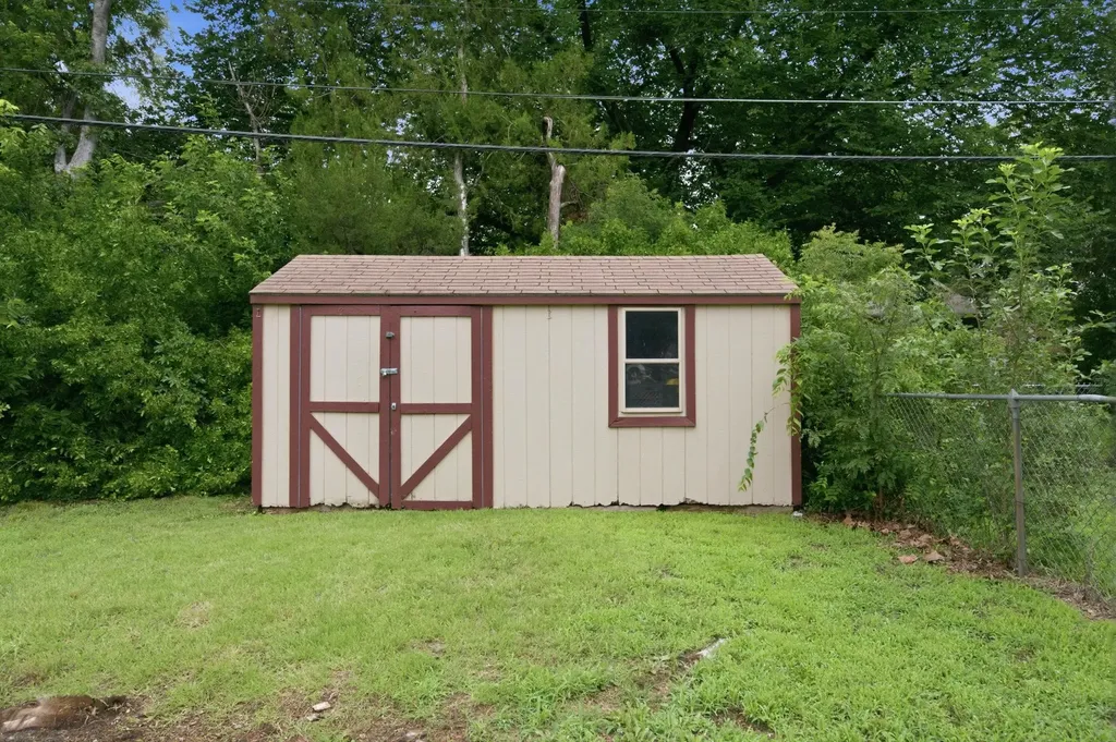 350 N Hillcrest Wichita KS 67208