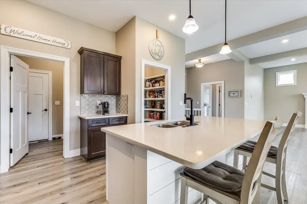 3513 N Bluestem Rose Hill KS 67133