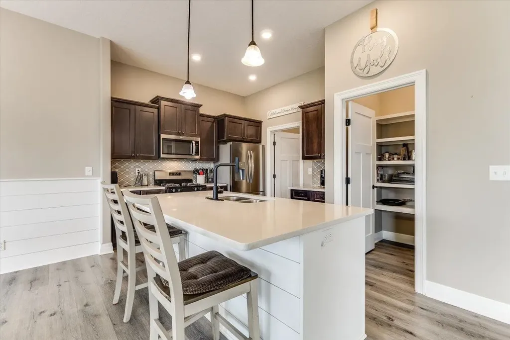 3513 N Bluestem Rose Hill KS 67133