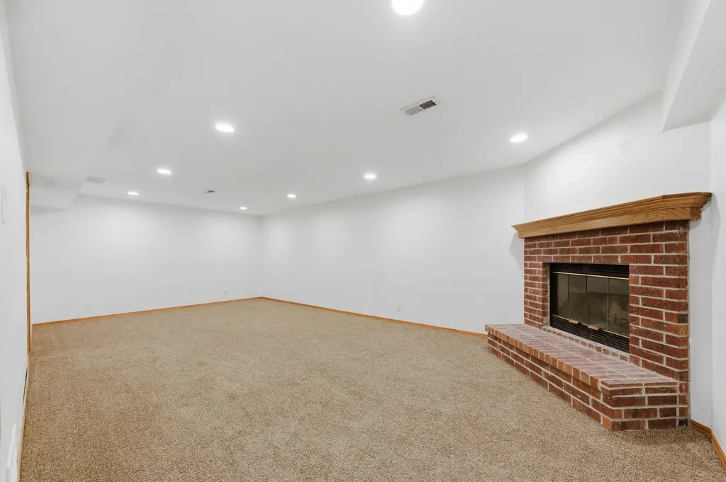 9414 E Carson Street Wichita KS 67210