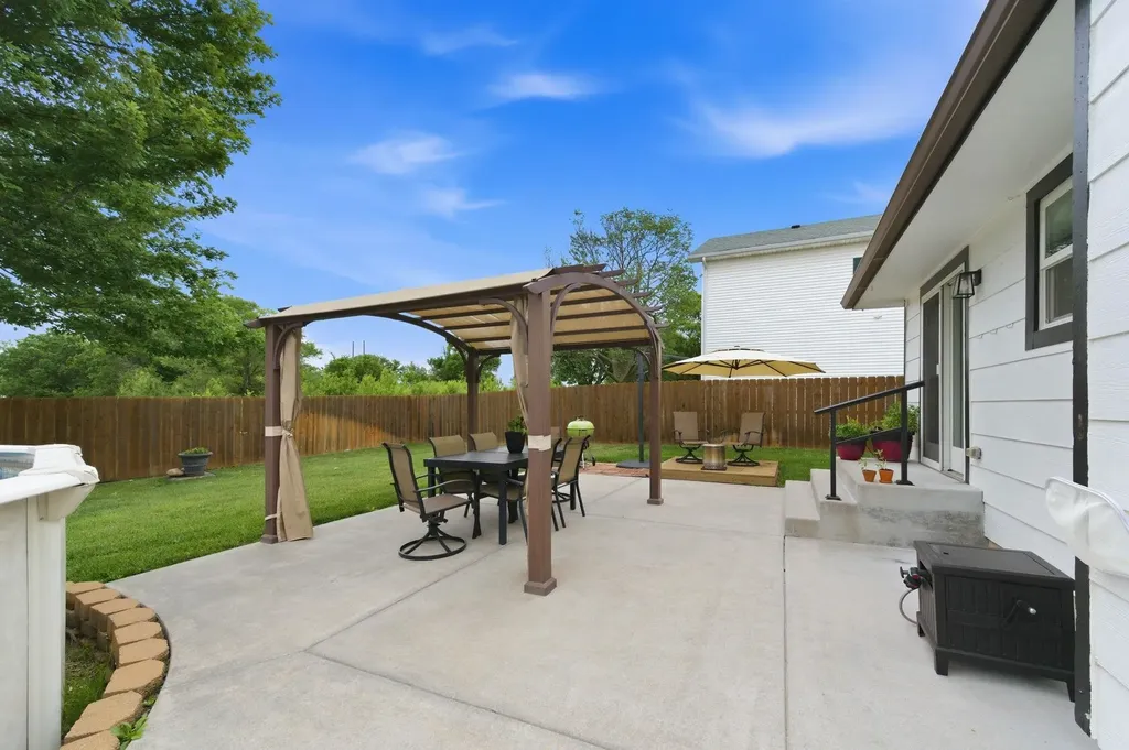 9414 E Carson Street Wichita KS 67210